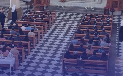 Primera Comunión: Estudiantes de Cuarto Básico recibieron a Jesús sacramentado en la Eucaristía