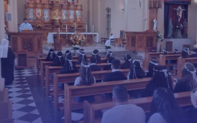 Primeras Comuniones en Sección Básica: Estudiantes reciben a Jesús Sacramentado en sus vidas