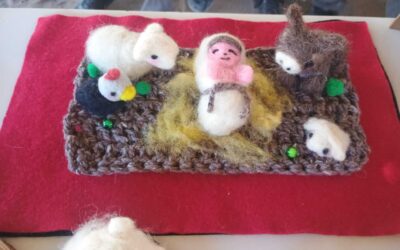 Exposición del Taller de Fotografía y Tejido en Sección Media