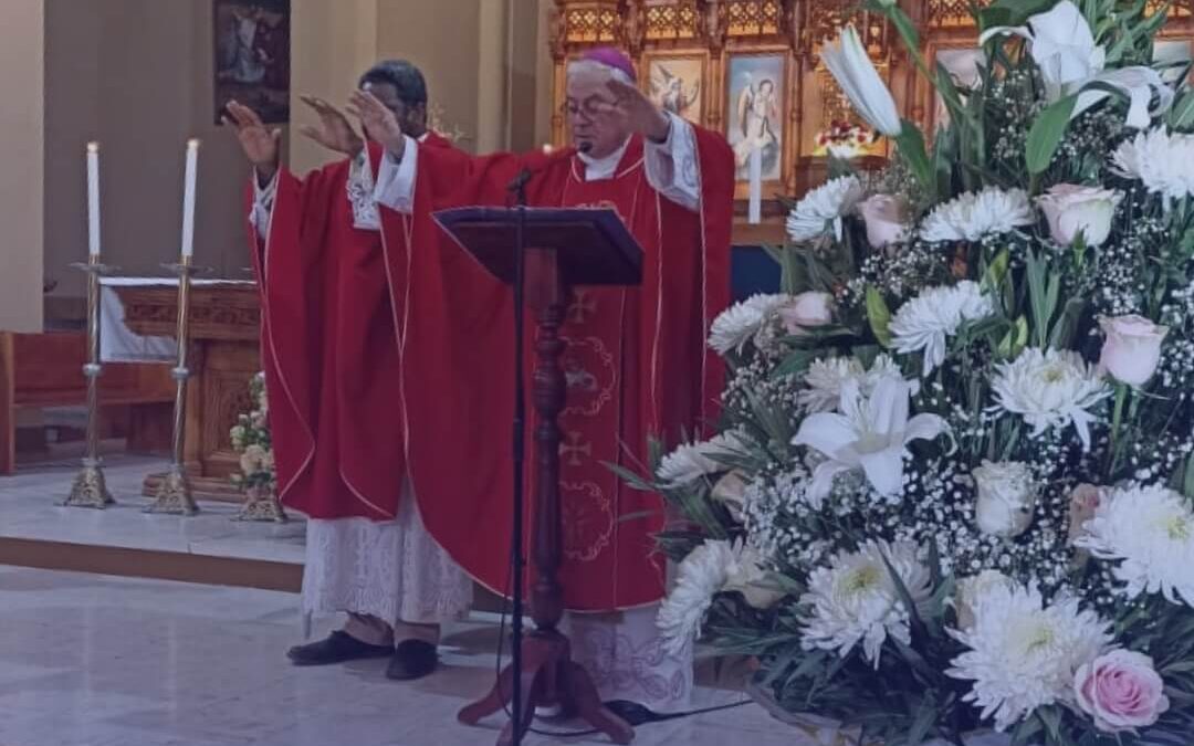 Importantes hitos pastorales en Sección Media: Sacramento de la Confirmación y Misa de Licenciatura