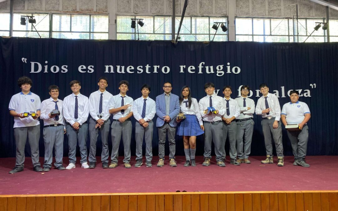 Destacada participación cardenalina en el Torneo de Robótica Duoc UC 2025