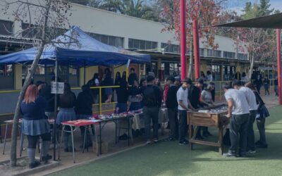 Feria de las Pulgas en Sección Media fortaleció la sana convivencia y el apoyo a los cursos