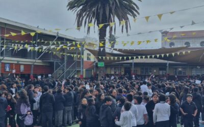 Preparados para actuar: Estudiantes y funcionarios realizaron simulacro de evacuación