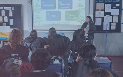 Orientación vocacional: Exalumnos cardenalinos comparten su experiencia universitaria con estudiantes de Cuarto Medio