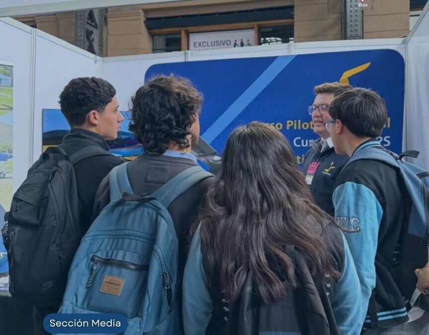 Mirando hacia el futuro: Estudiantes de Cuarto Medio participaron en el Salón de Orientación y Alternativas Académicas (SIAD)